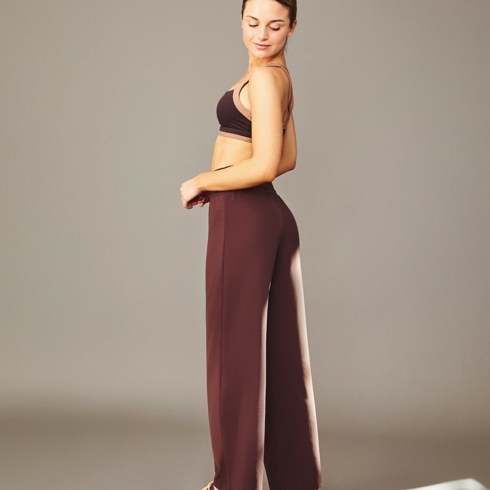 Pantalón Dri fit Café Oscuro