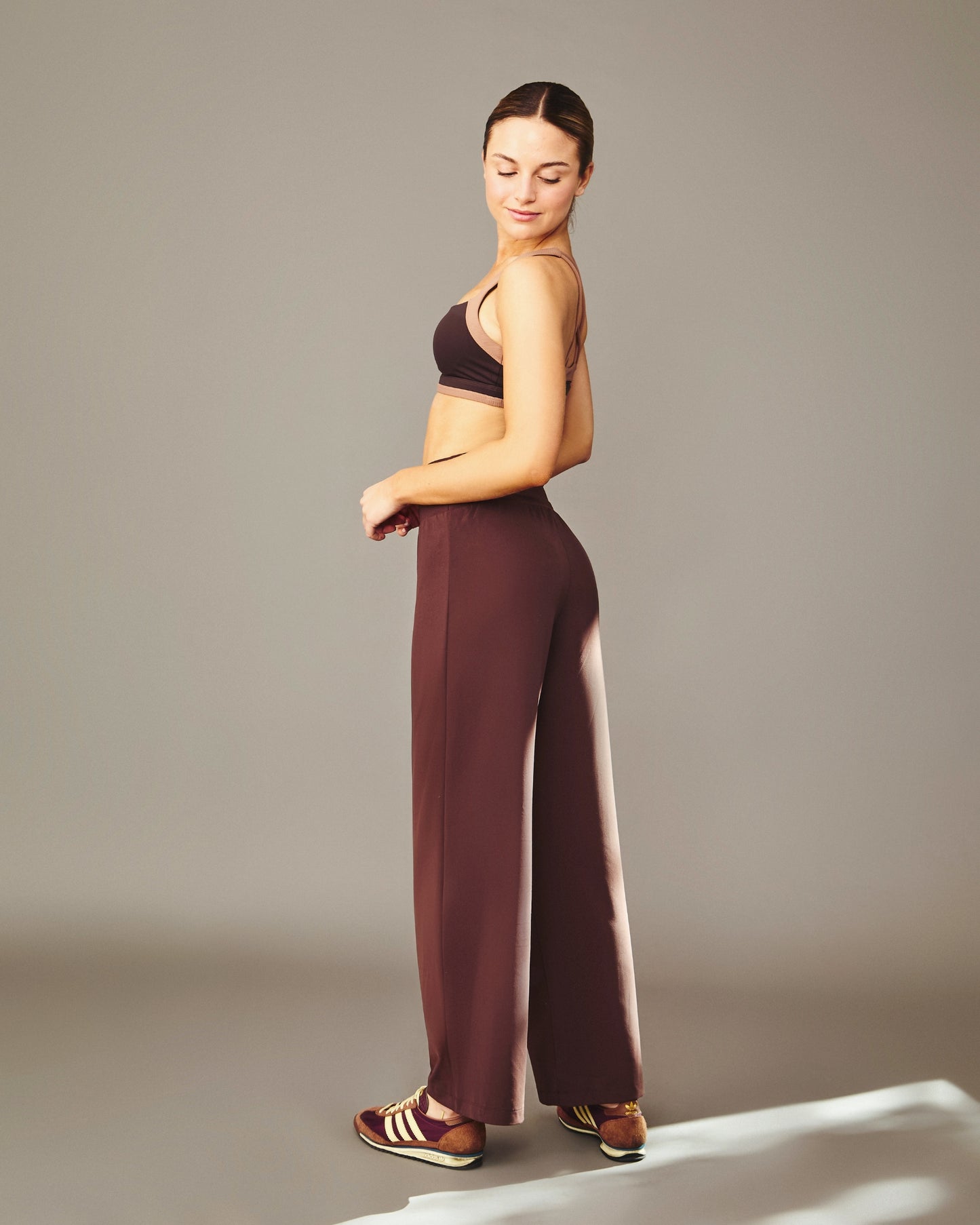 Pantalón Dri fit Café Oscuro