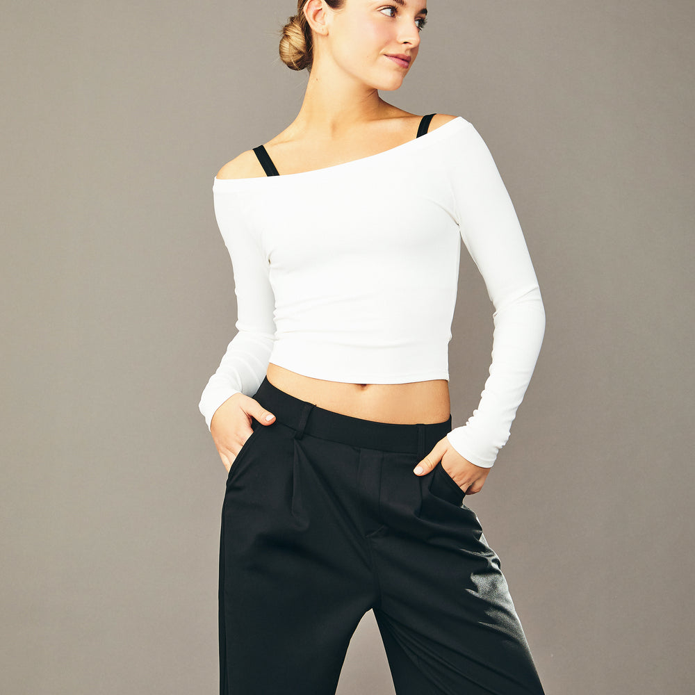 Camiseta Manga Larga Cuello Ovalado Blanca