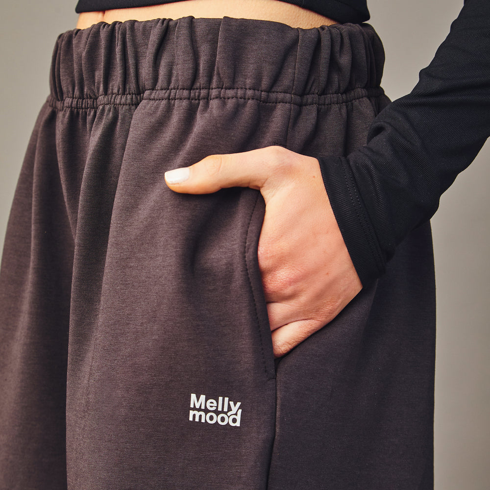 
                      
                        Pantalón Modal Gris
                      
                    