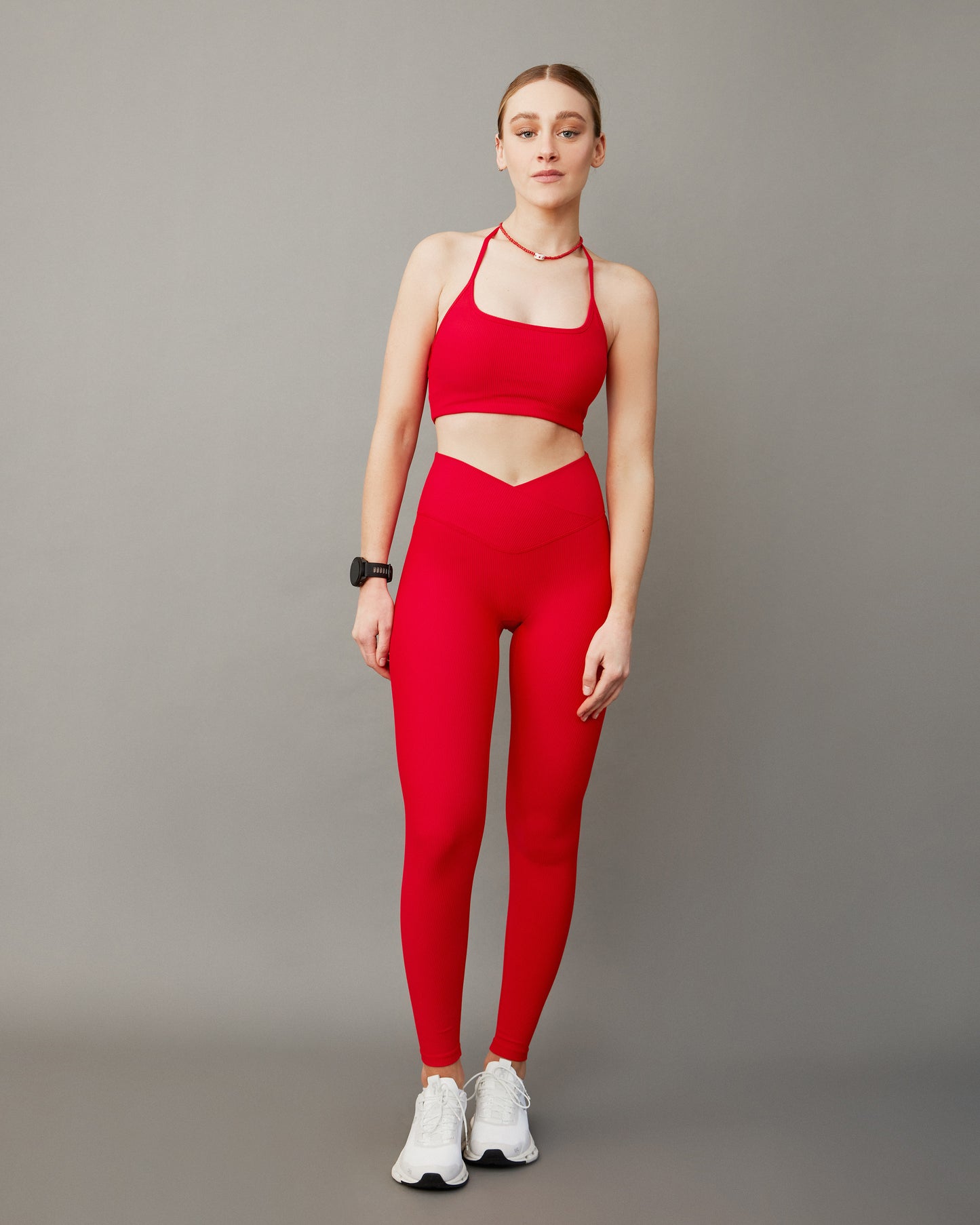 Leggings Rib V Rojos – Estilo, Comodidad y Rendimiento para Mujer
