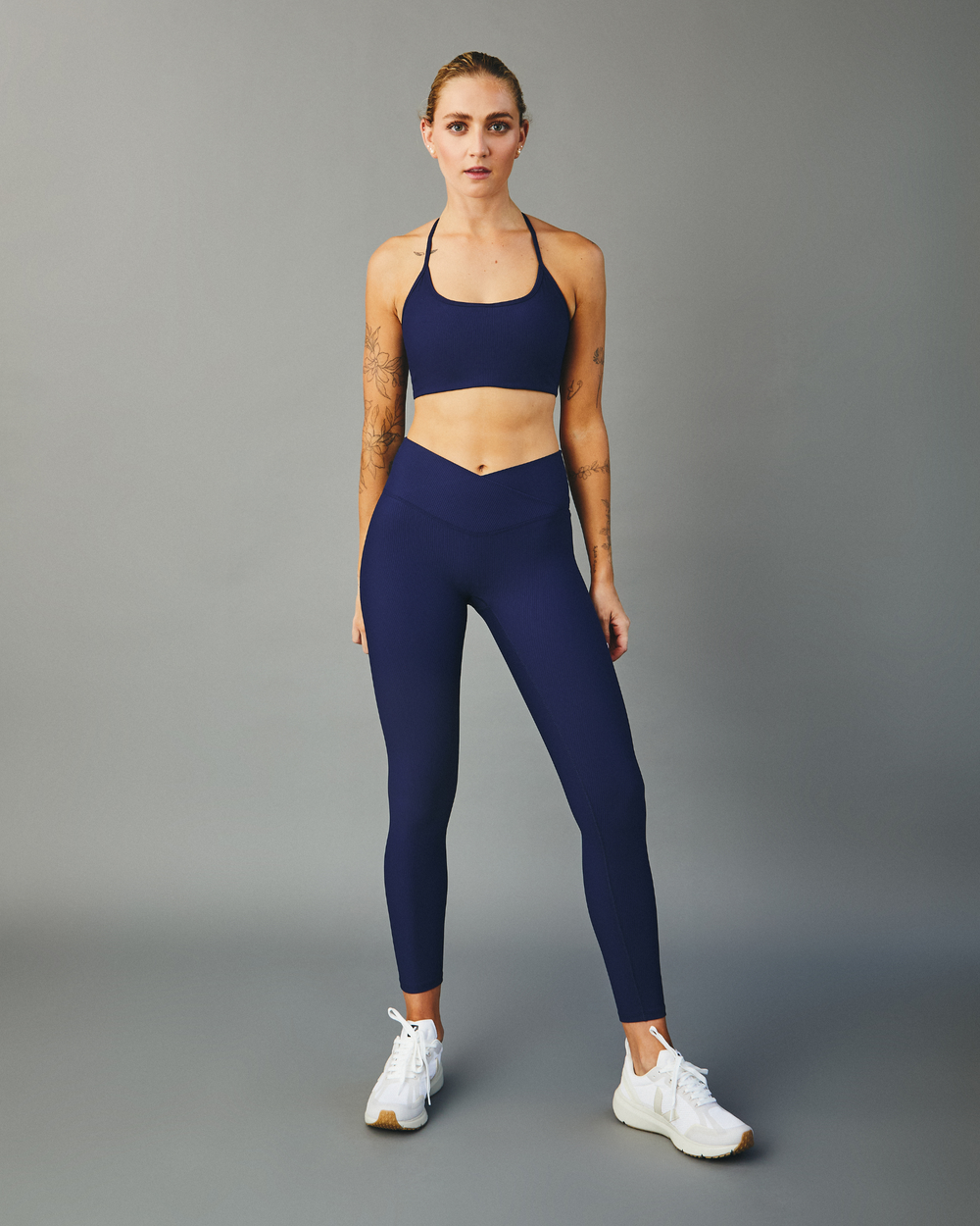 Leggings rib V Azul de Largo Tobillero con Cintura Alta – Comodidad y Estilo