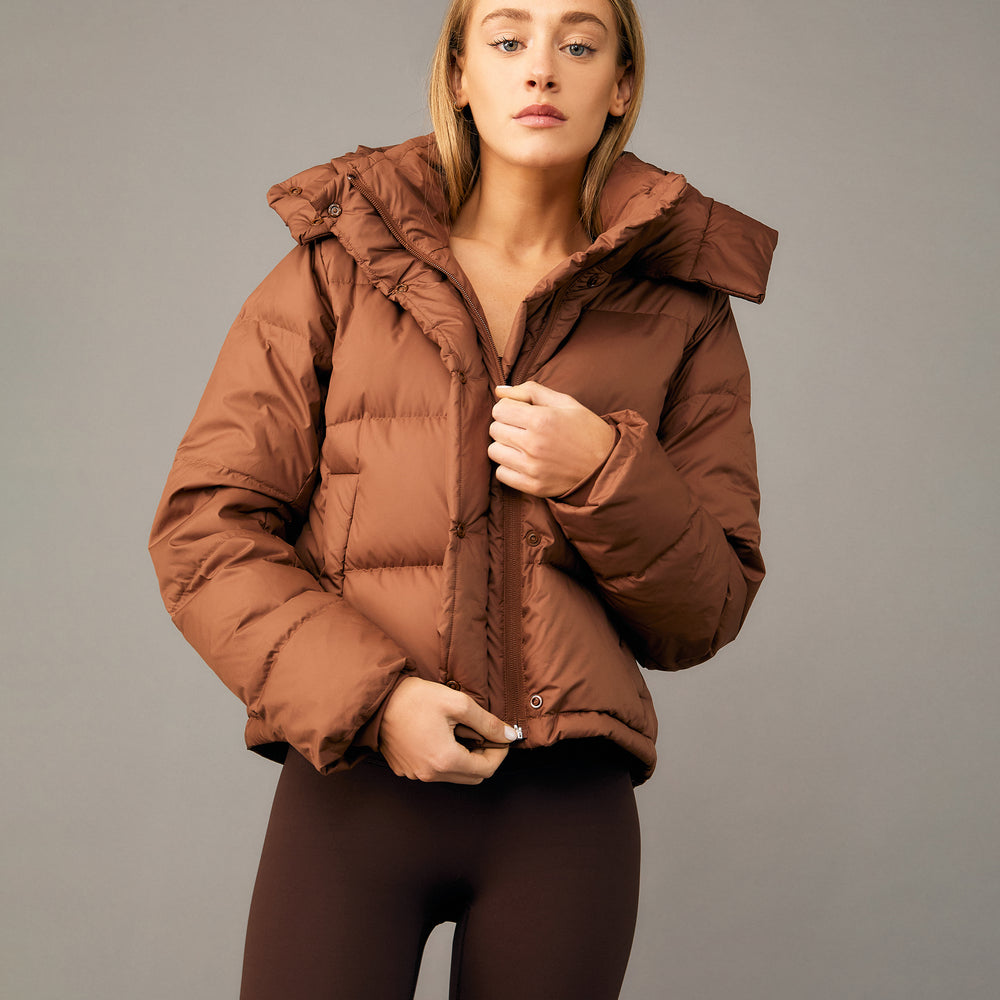 
                      
                        Chaqueta Deportiva Puff Camel
                      
                    