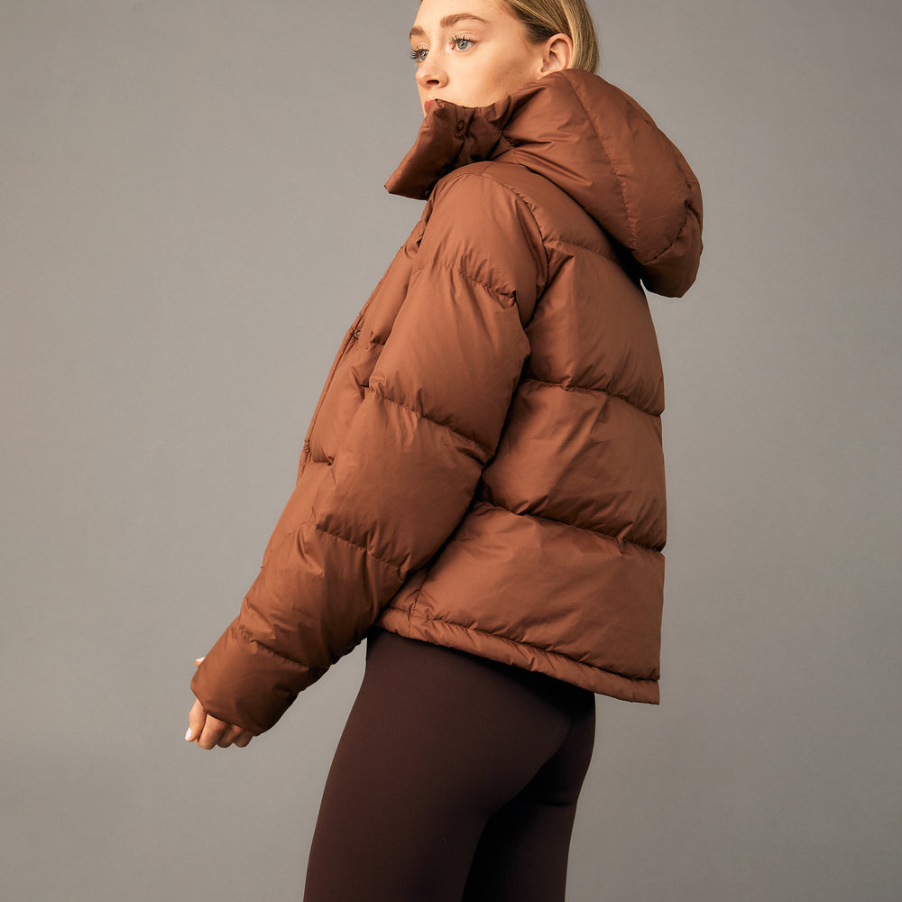
                      
                        Chaqueta Deportiva Puff Camel
                      
                    