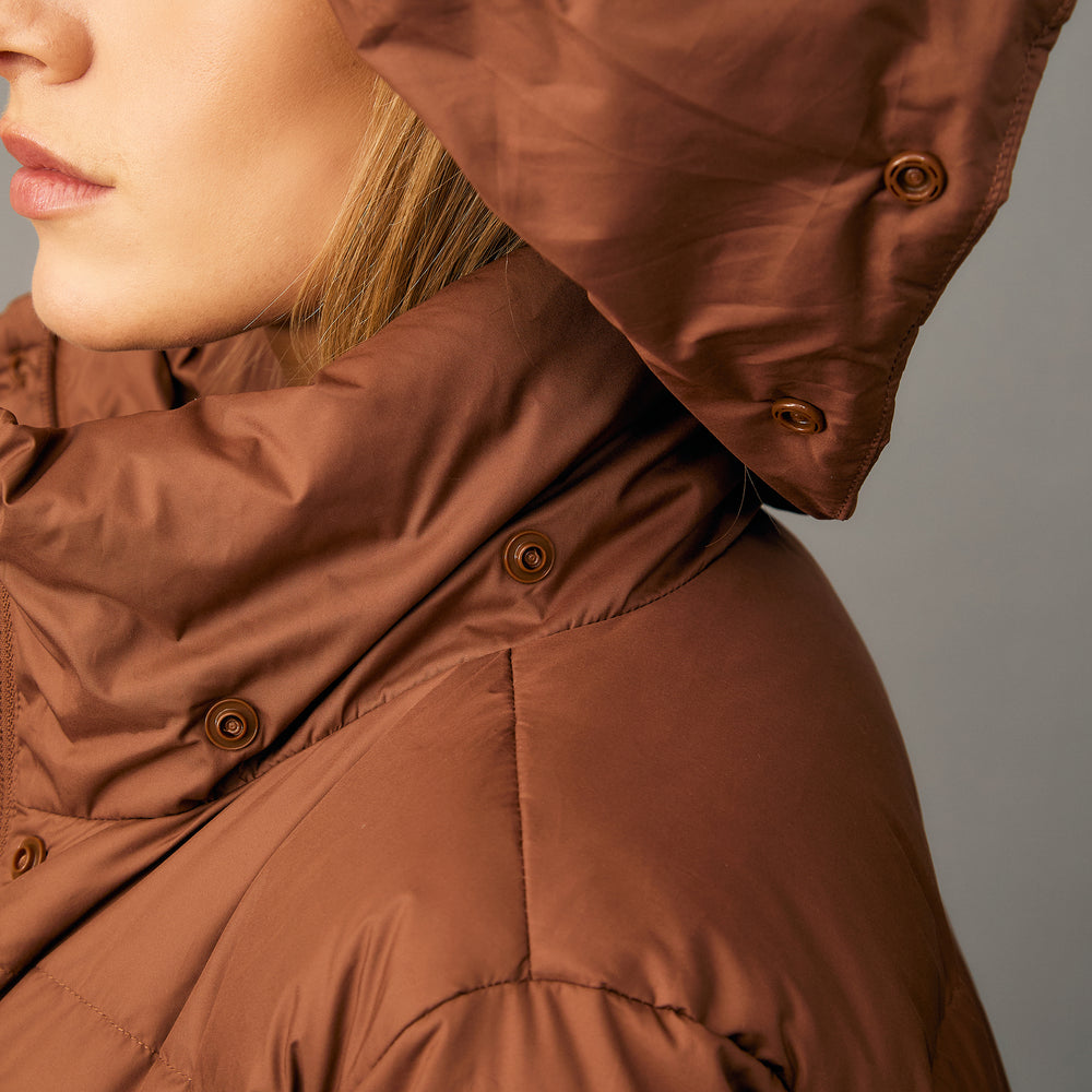
                      
                        Chaqueta Deportiva Puff Camel
                      
                    