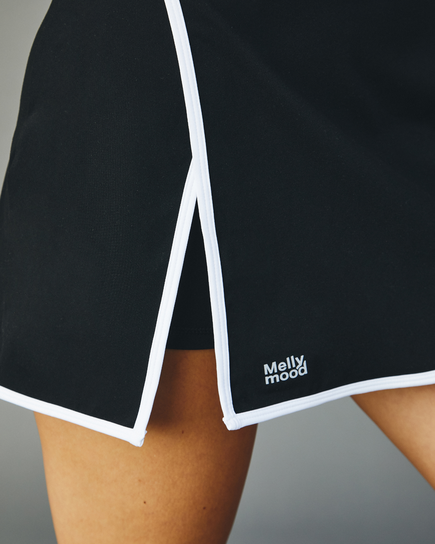 Falda Deportiva Negra – Mellymood