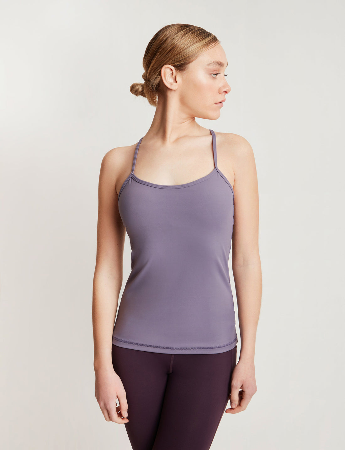 Polera tiras con sujetador Lilac